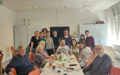 Učenice volontiranjem povezuju generacije u Glini